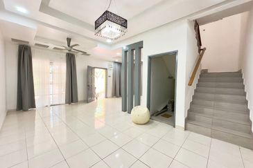 Jalan Suakasih @ Tun Hussein Onn