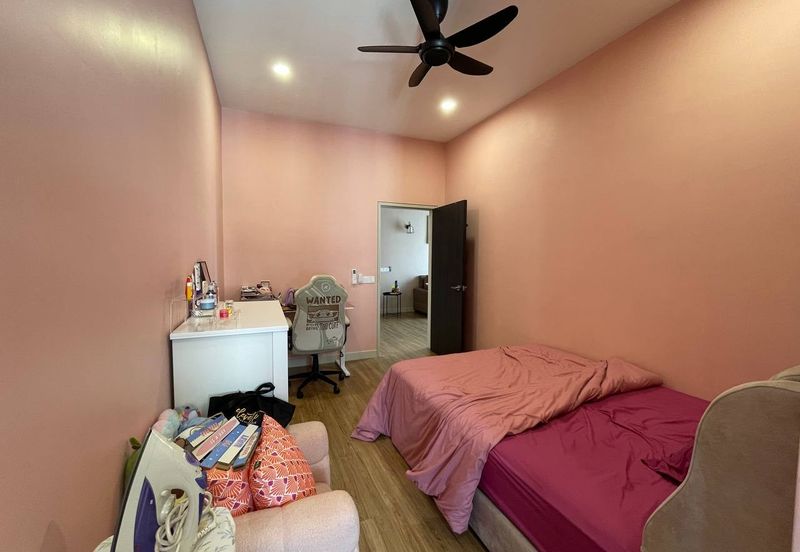 Elmina Green Three @ City of Elmina