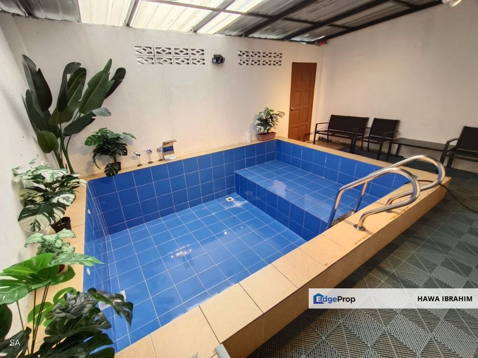 Seksyen 4 Bangi Double Storey Terrace Fully Furnished With Pool For Sale, Selangor, Bangi