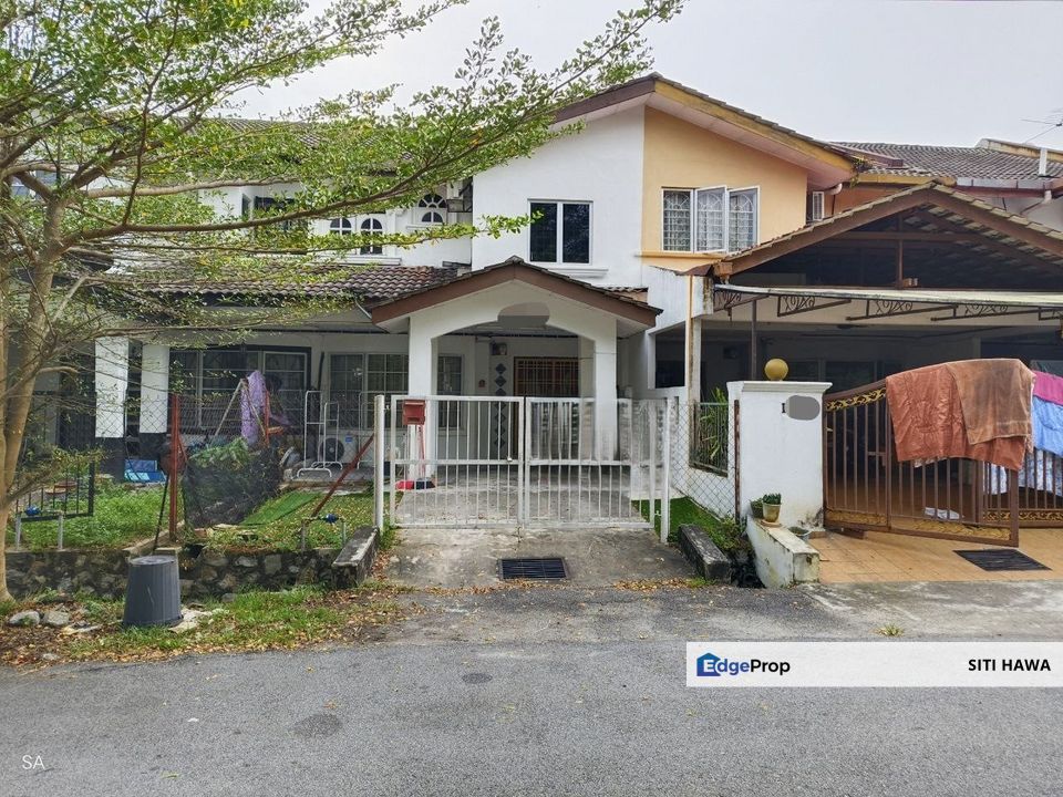 Seksyen 4 Bangi Double Storey Terrace Fully Furnished With Pool For Sale, Selangor, Bangi