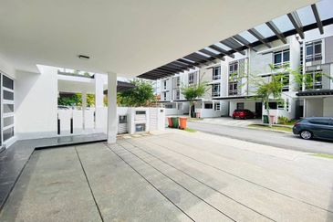 Duta Villa, Presint 14