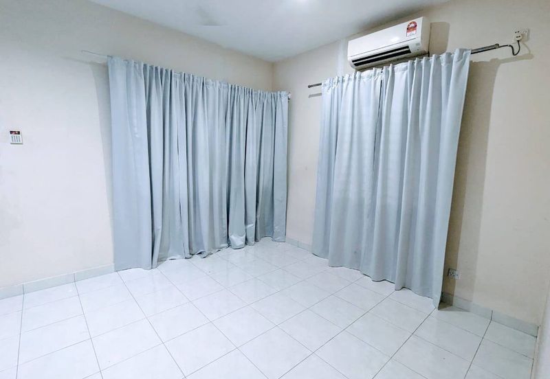 Taman Tasik Semenyih (Lake Residence)