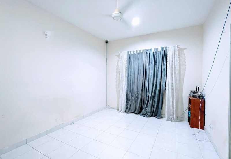 Taman Tasik Semenyih (Lake Residence)