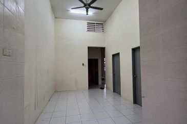 Jalan SP 9 @ Bandar Saujana Putra