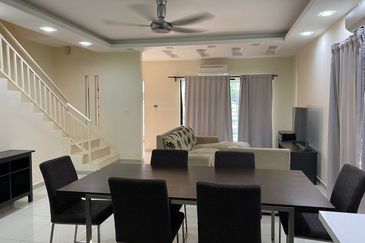 Laman Delfina @ Nilai Impian