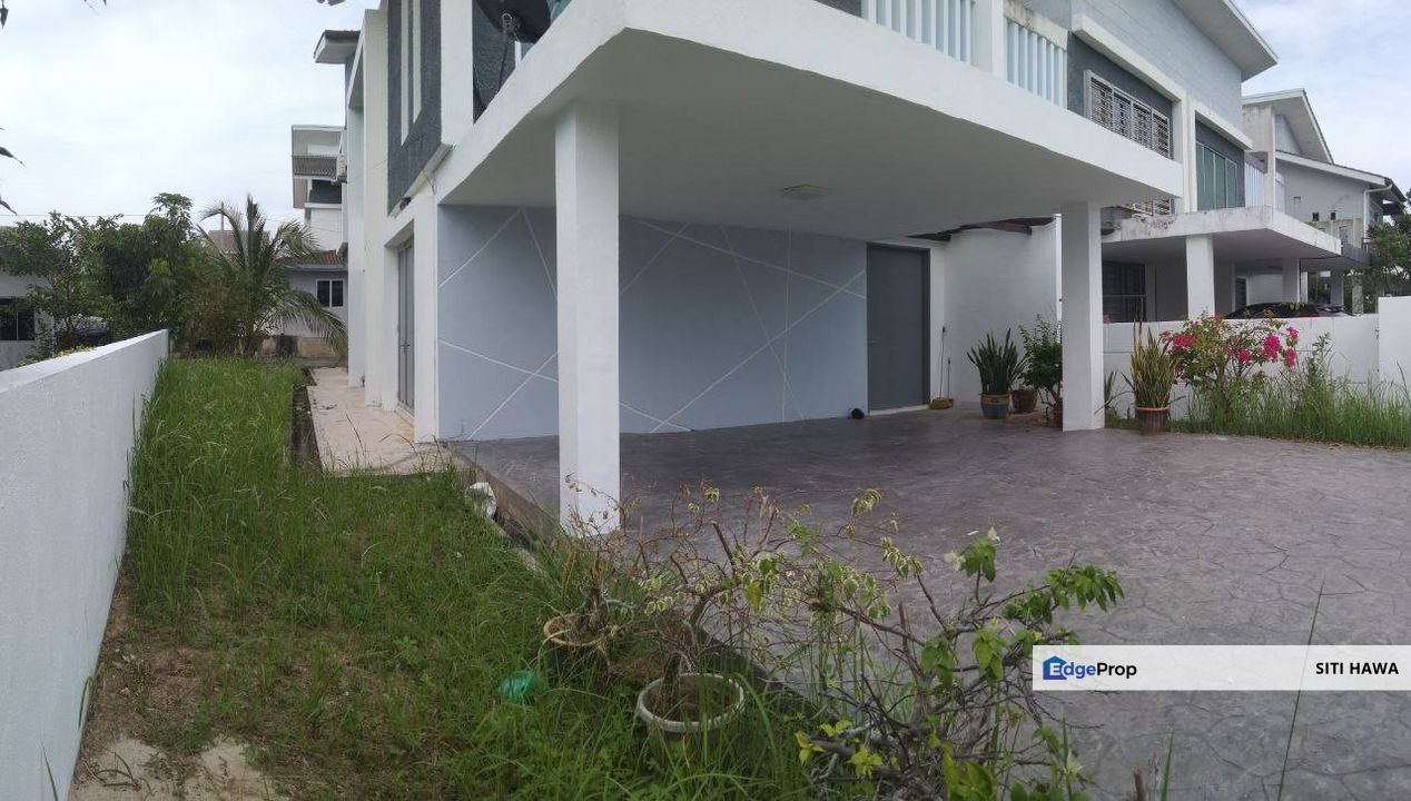 Jalan Timur Bandar Enstek Negeri SembilanDouble Storey Terrace End Lot Open Facing For Sale, Negeri Sembilan, Seremban