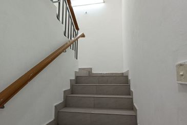 Jalan Suakasih @ Tun Hussein Onn