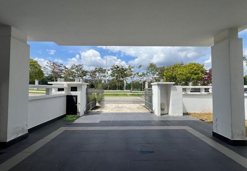 Cradleton @ Eco Majestic