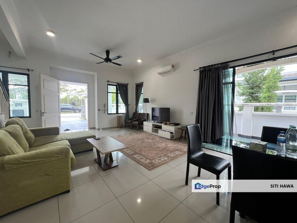 Cradleton Eco Majestic Double Storey End Lot Facing Open Furnished For Sale, Selangor, Semenyih
