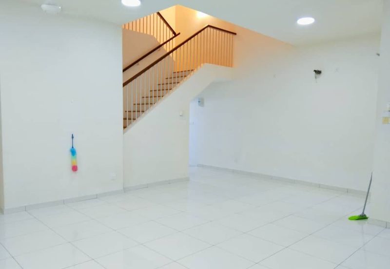 BANDAR AINSDALE FASA 3B (TENANG)