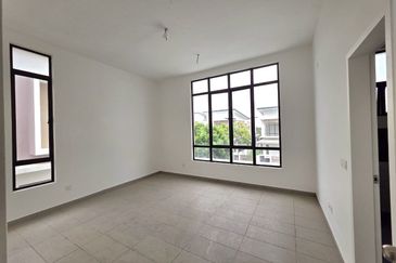 Elmera @ Setia Ecohill 2