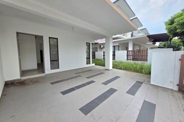 Elmera @ Setia Ecohill 2