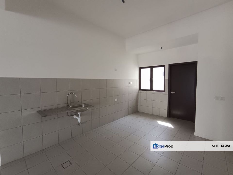 Serenia City Anisa Sepang Double Storey Terrace Facing Open For Sale, Selangor, Dengkil