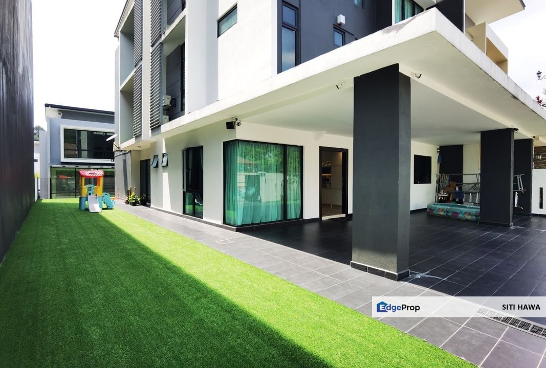 Perdana Heights U10 Shah Alam 3 Storey Zero Lot Bungalow Furnished For Sale, Selangor, Shah Alam
