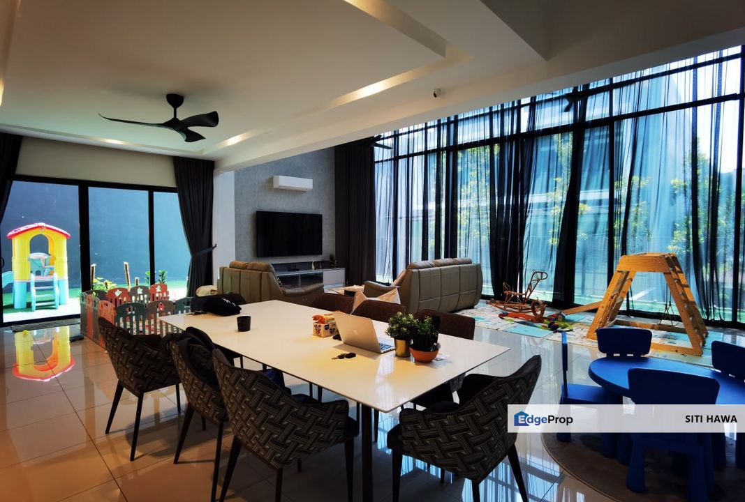 Perdana Heights U10 Shah Alam 3 Storey Zero Lot Bungalow Furnished For Sale, Selangor, Shah Alam