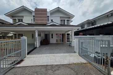 Taman Tasik Semenyih (Lake Residence)