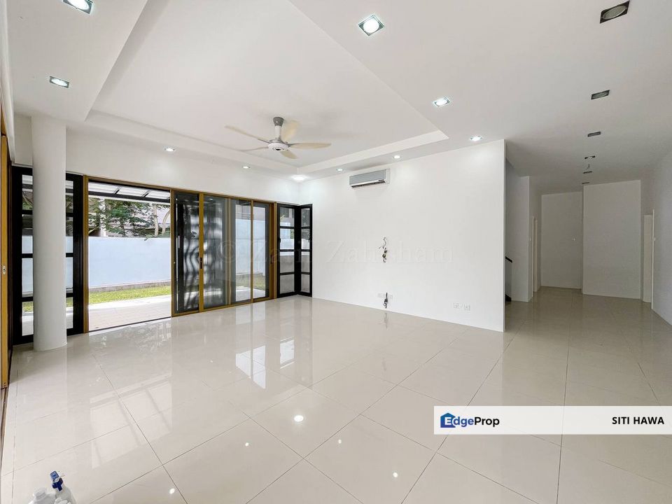 Banyan Close Bandar Bukit Mahkota Bangi Double Storey Bungalow House For Sale, Selangor, Bangi
