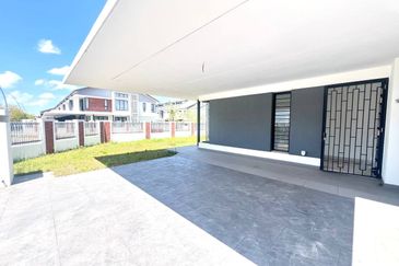 Elmina Green Three @ City of Elmina