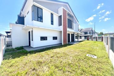 Elmina Green Three @ City of Elmina