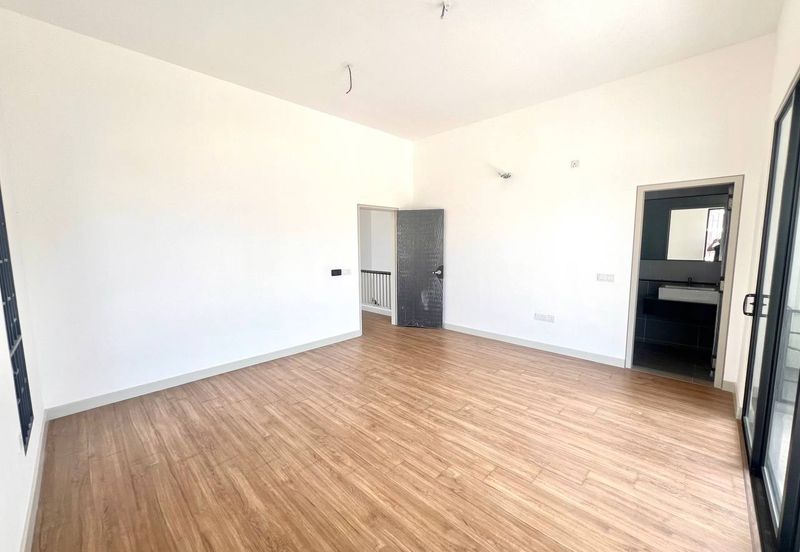 Elmina Green Three @ City of Elmina