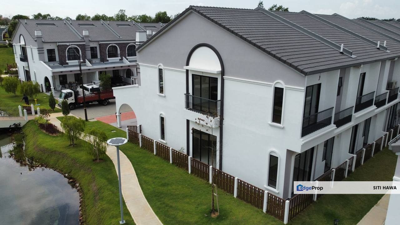 Setia Safiro Phase 3 Amadeo Amoda Cyber 10 Selangor End Lot Double Storey Terrace for Sale, Selangor, Cyberjaya