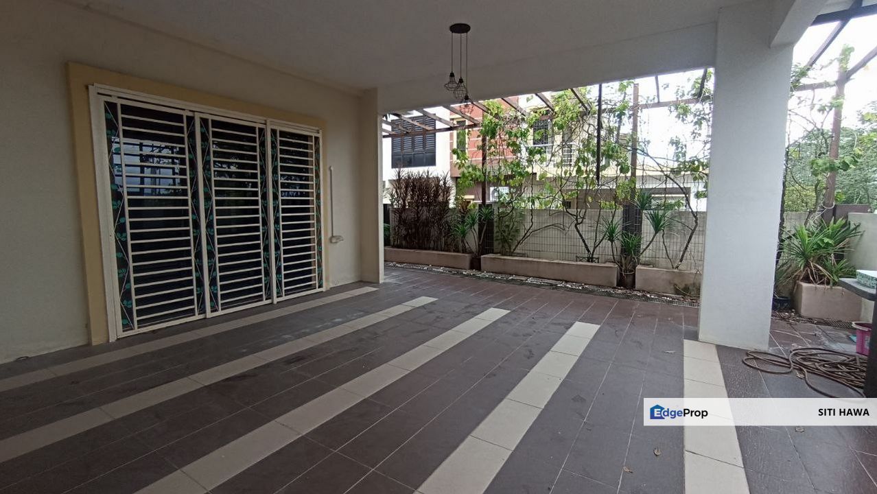 Taman Nada Alam 1 Nilai Double Storey Terrace Endlot Fully Furnished For Rent, Negeri Sembilan, Nilai