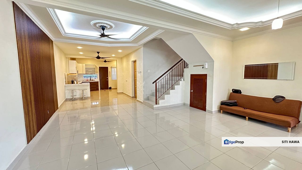 Taman Pelangi Amber Semenyih 2 Double Storey Terrace Renovated For Sale, Selangor, Semenyih