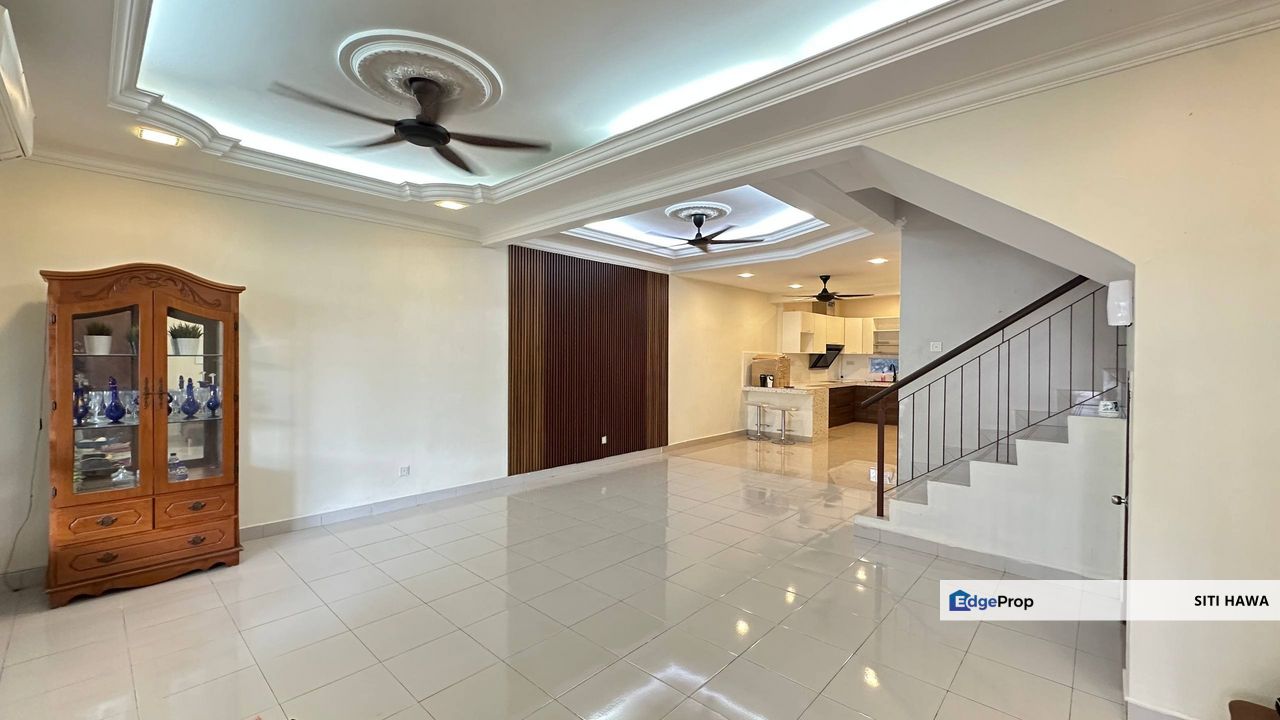 Taman Pelangi Amber Semenyih 2 Double Storey Terrace Renovated For Sale, Selangor, Semenyih