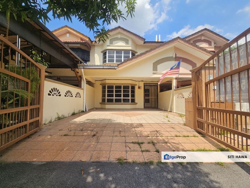Taman Desa Mewah Semenyih Double Storey Terrace Extend Kitchen For Sale, Selangor, Semenyih
