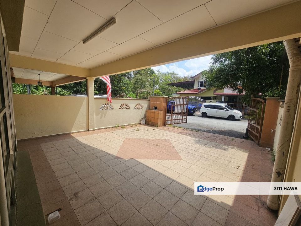 Taman Desa Mewah Semenyih Double Storey Terrace Extend Kitchen For Sale, Selangor, Semenyih