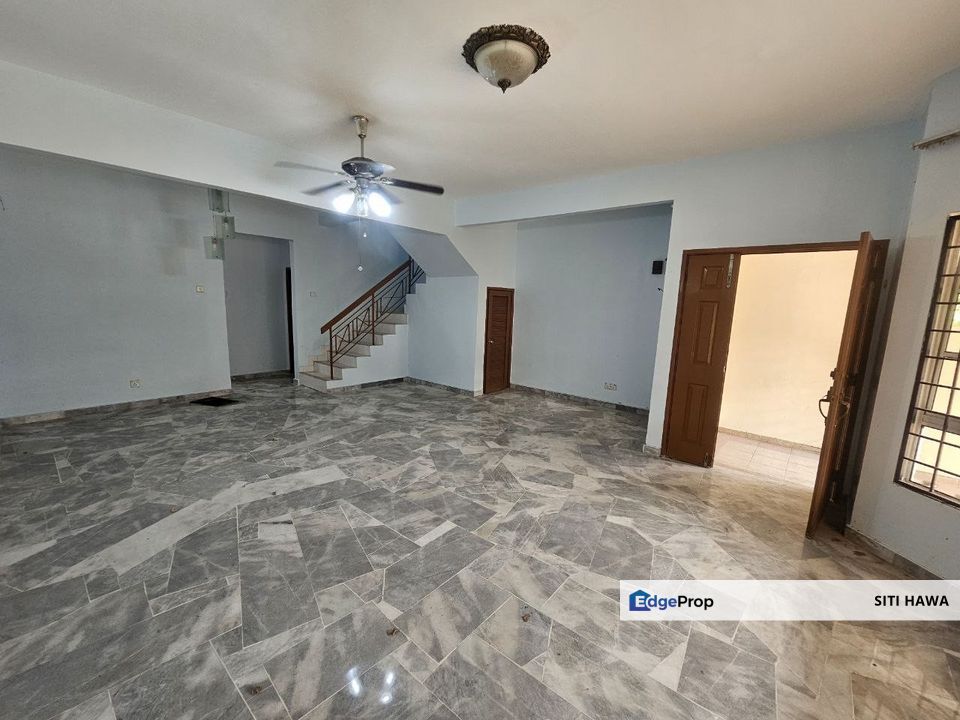 Taman Desa Mewah Semenyih Double Storey Terrace Extend Kitchen For Sale, Selangor, Semenyih