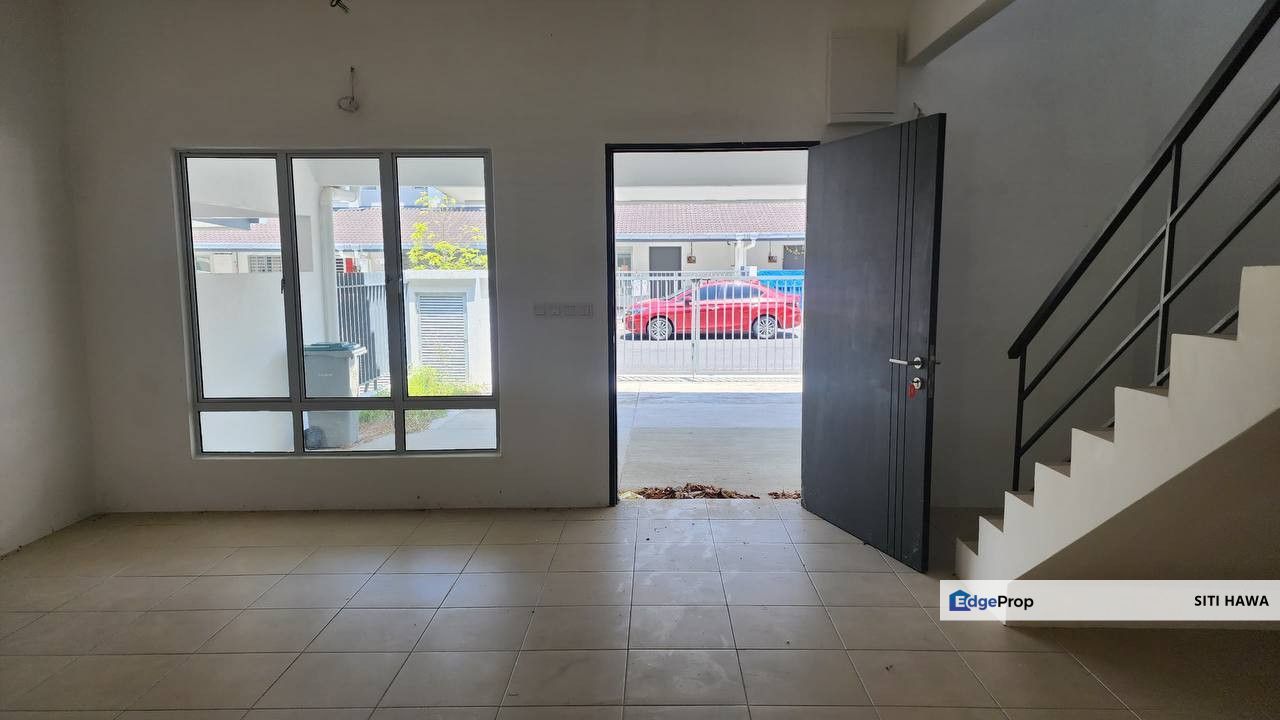Aury Taman Iringan Bayu Seremban Negeri Sembilan Double Storey Terrace For Sale, Negeri Sembilan, Seremban