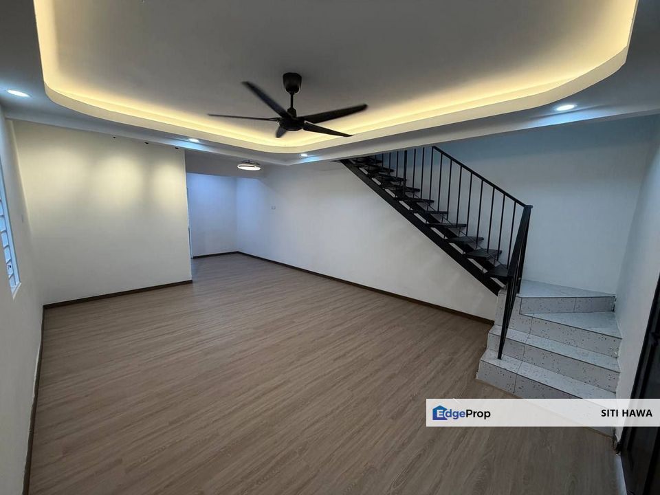 Taman Sri Tanjung Semenyih Double Storey End Lot For Sale, Selangor, Semenyih