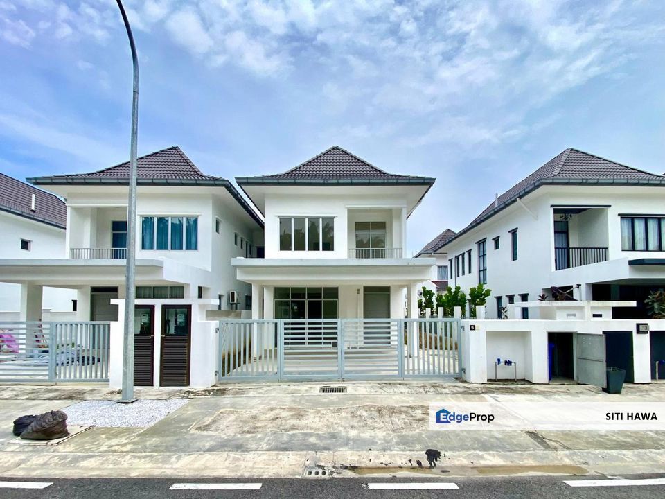 Laman Sutera Seksyen U15 Shah Alam Semi Detached Double Storey Facing Open For Sale, Selangor, Shah Alam