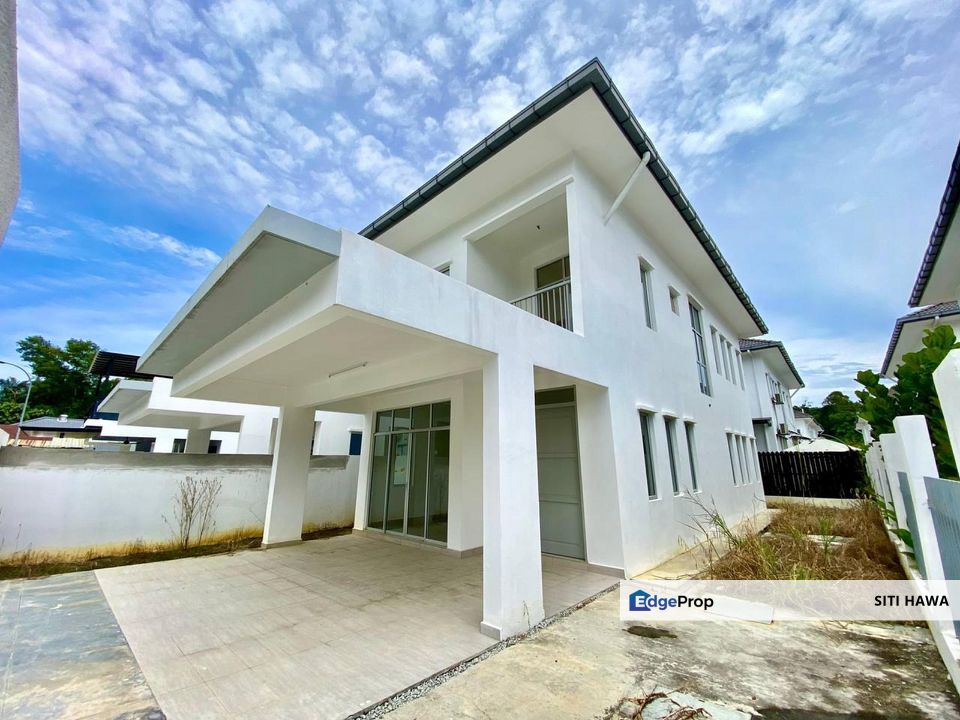 Laman Sutera Seksyen U15 Shah Alam Semi Detached Double Storey Facing Open For Sale, Selangor, Shah Alam