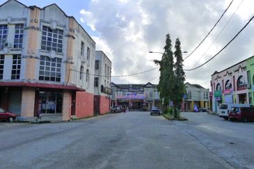 Rumah Kedai di Kedai Ketereh Untuk Dijual