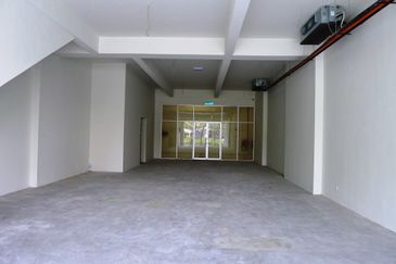 Maxim Residence Shoplot Cheras for Sale