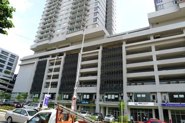 Maxim Residence Shoplot Cheras for Sale