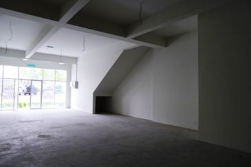 Maxim Residence Shoplot Cheras for Sale