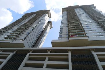 Maxim Residence Shoplot Cheras for Sale