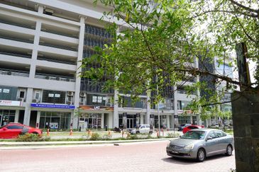 Maxim Residence Shoplot Cheras for Sale