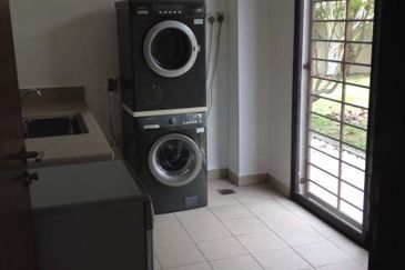 A Bungalow For Rent at Mutiara Damansara 