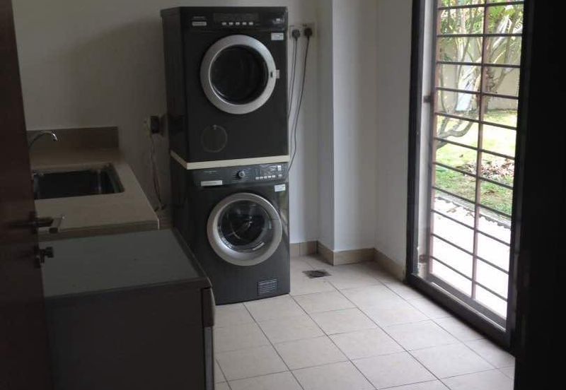 A Bungalow For Rent at Mutiara Damansara 