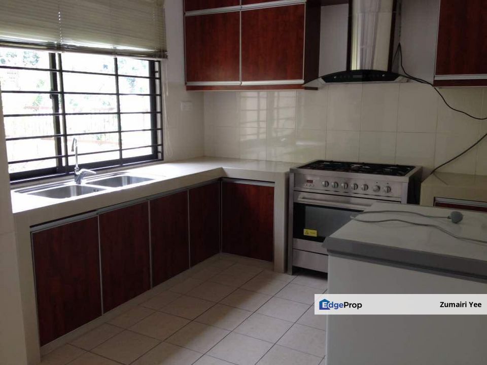 A Bungalow For Rent at Mutiara Damansara , Selangor, Mutiara Damansara