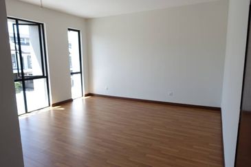 Saffron Hills @ Denai Alam