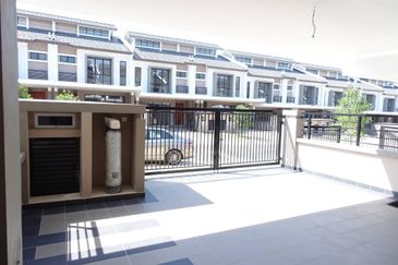 Saffron Hills @ Denai Alam