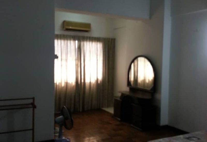 Pearl Point Condominium