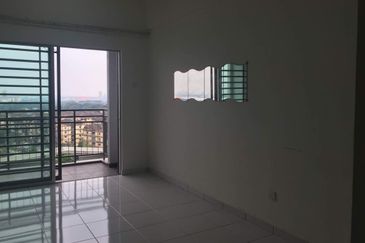 Pangsapuri Damai Taman Sri Muda Shah Alam for Sale