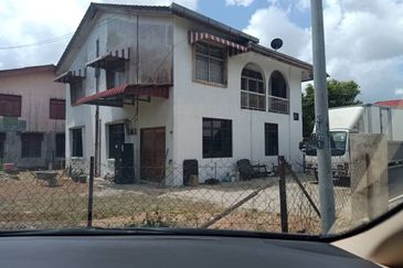 Bungalow in Kota Bharu Kelantan for Sale