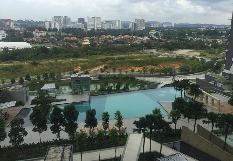 Pandora @ Tropicana Metropark